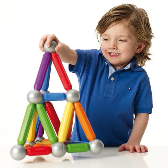 Child with Popular chunky magnetic construction toy