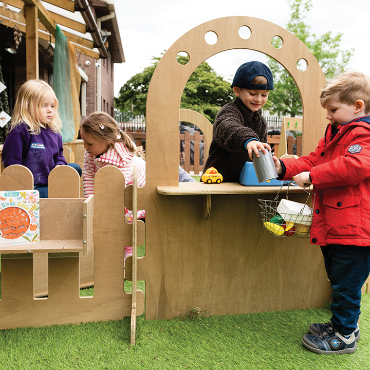 Garden wooden arched play counter