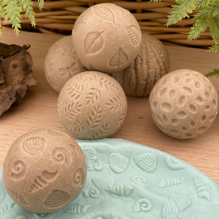 Six different patterned roller balls