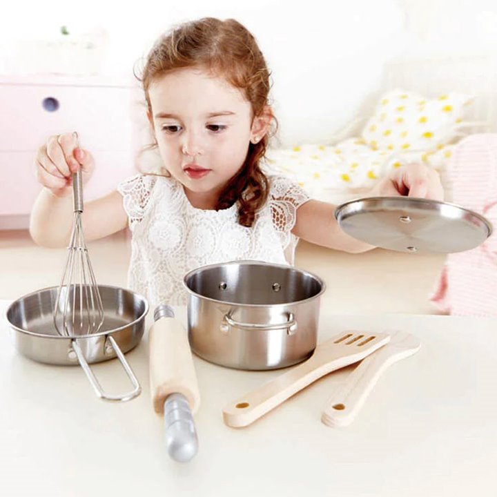 Pots and pans for role play