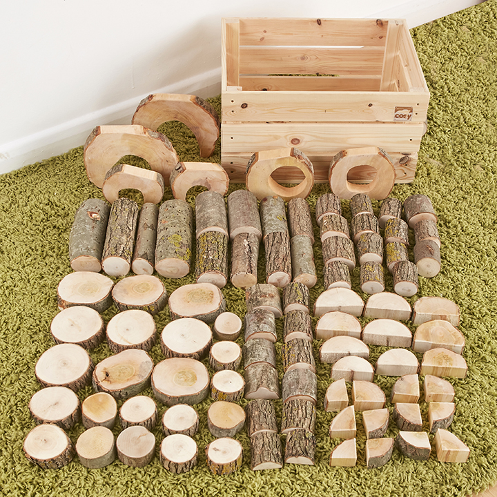 90 piece rustic construction set